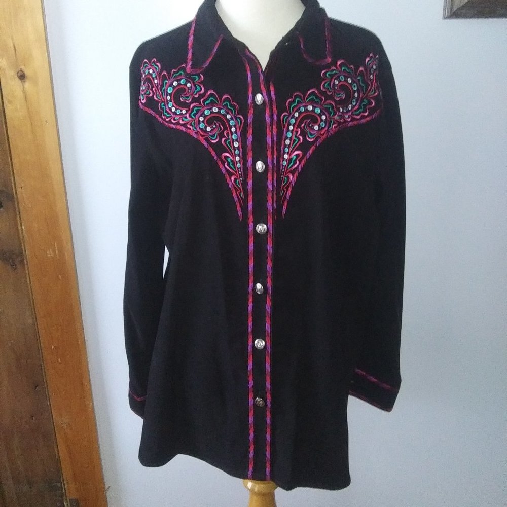 Bob Mackie Wearable Art Button front shirt size M